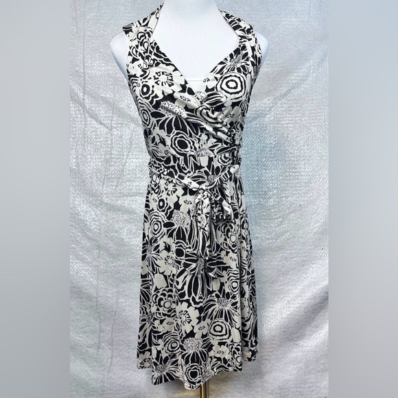 Banana Republic Dresses & Skirts - Banana Republic Dress Wrap Size XS Silk Linen Blend Feminine Safari Beach